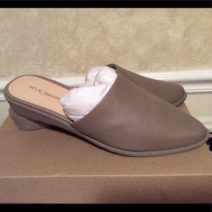 Kelsi Dagger Brooklyn pointed wedge slides